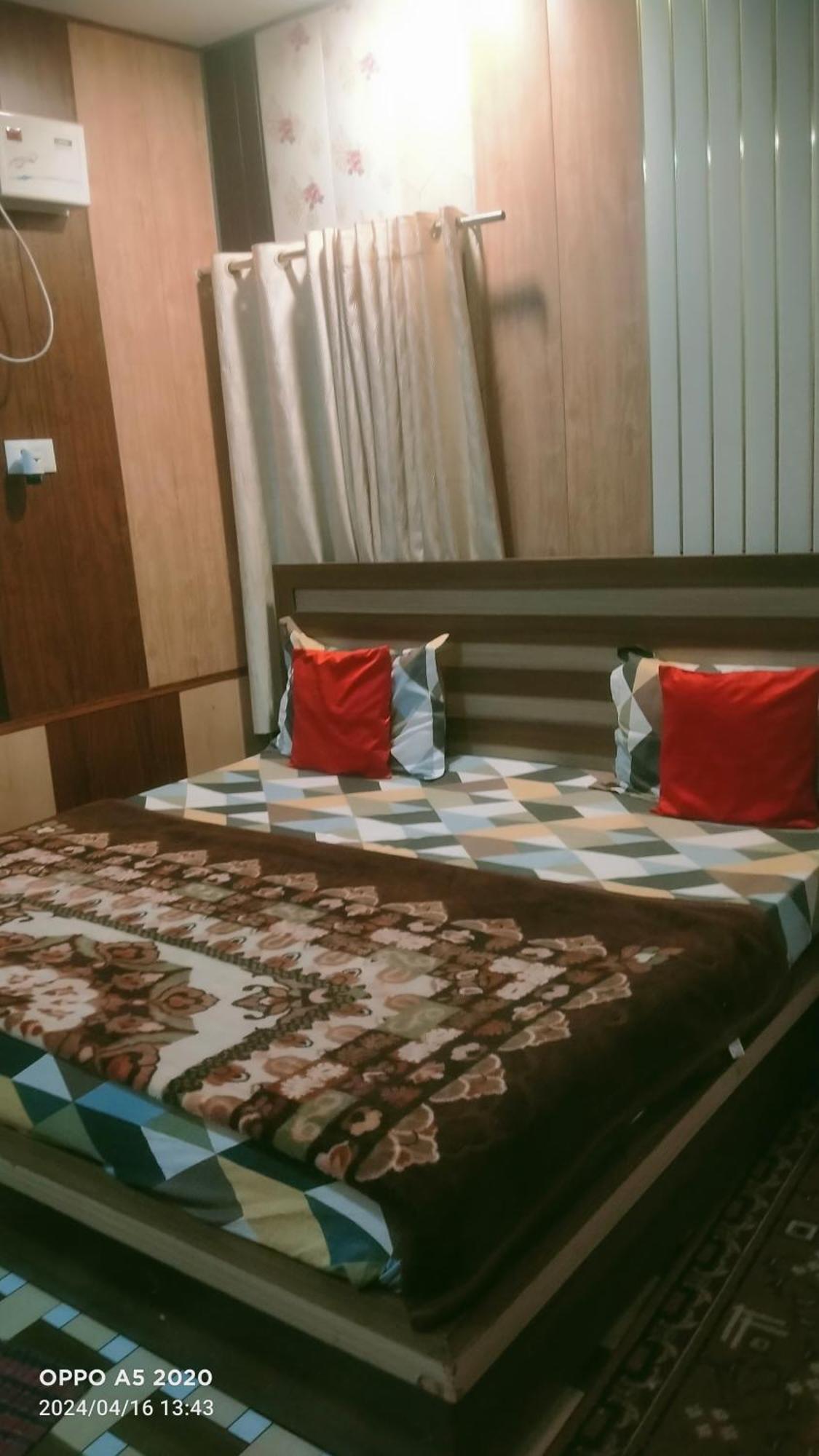 Shree Ram Guest House Near Ram Mandir Ayodhya Eksteriør billede